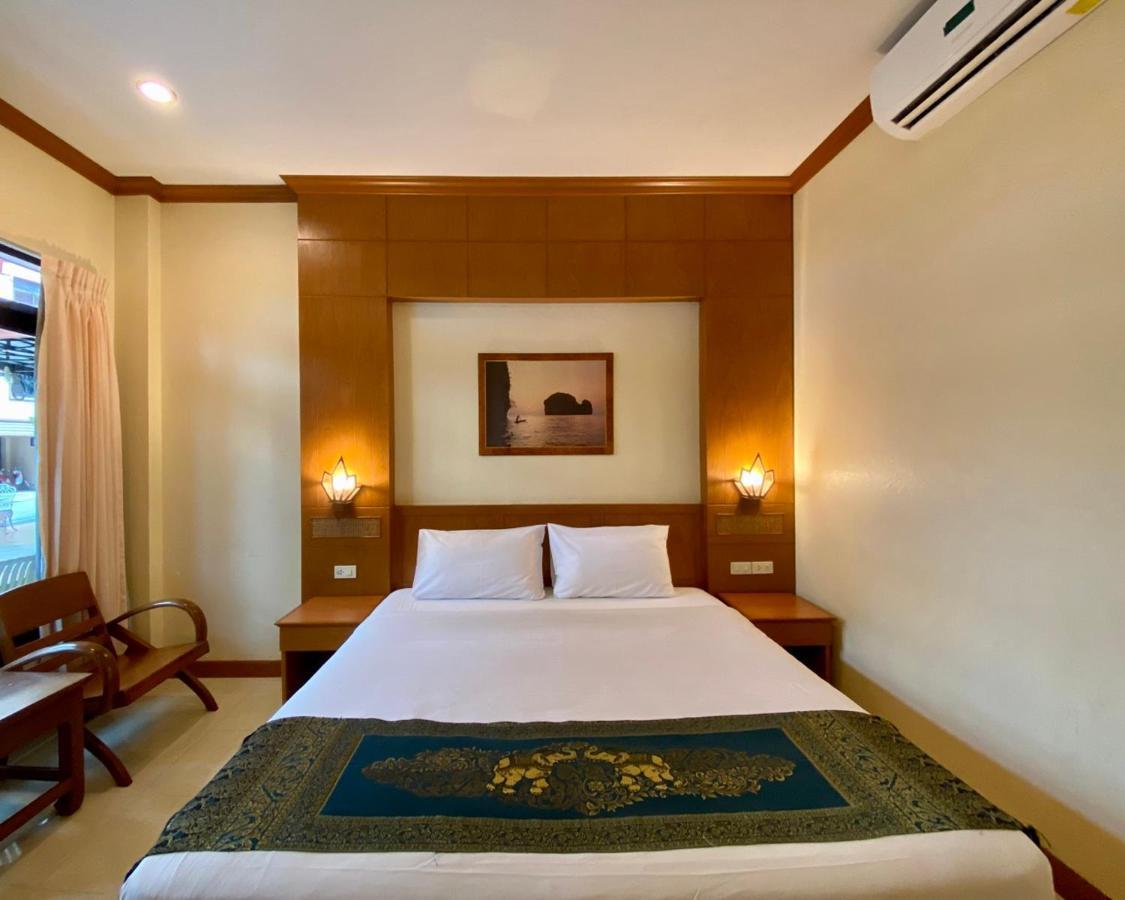 Baan Sudarat Hotel Пхукет Екстер'єр фото