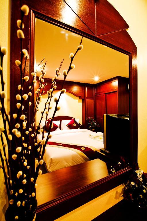 Baan Sudarat Hotel Пхукет Екстер'єр фото