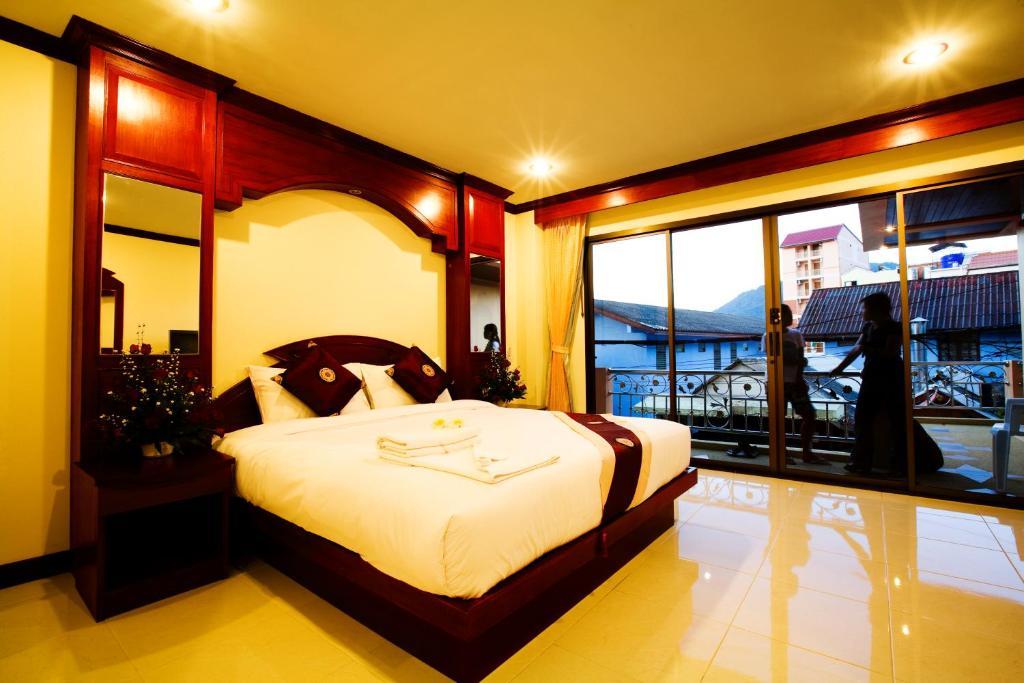 Baan Sudarat Hotel Пхукет Екстер'єр фото