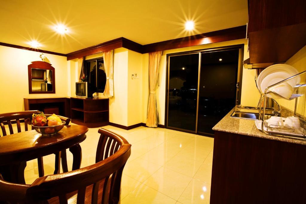 Baan Sudarat Hotel Пхукет Номер фото